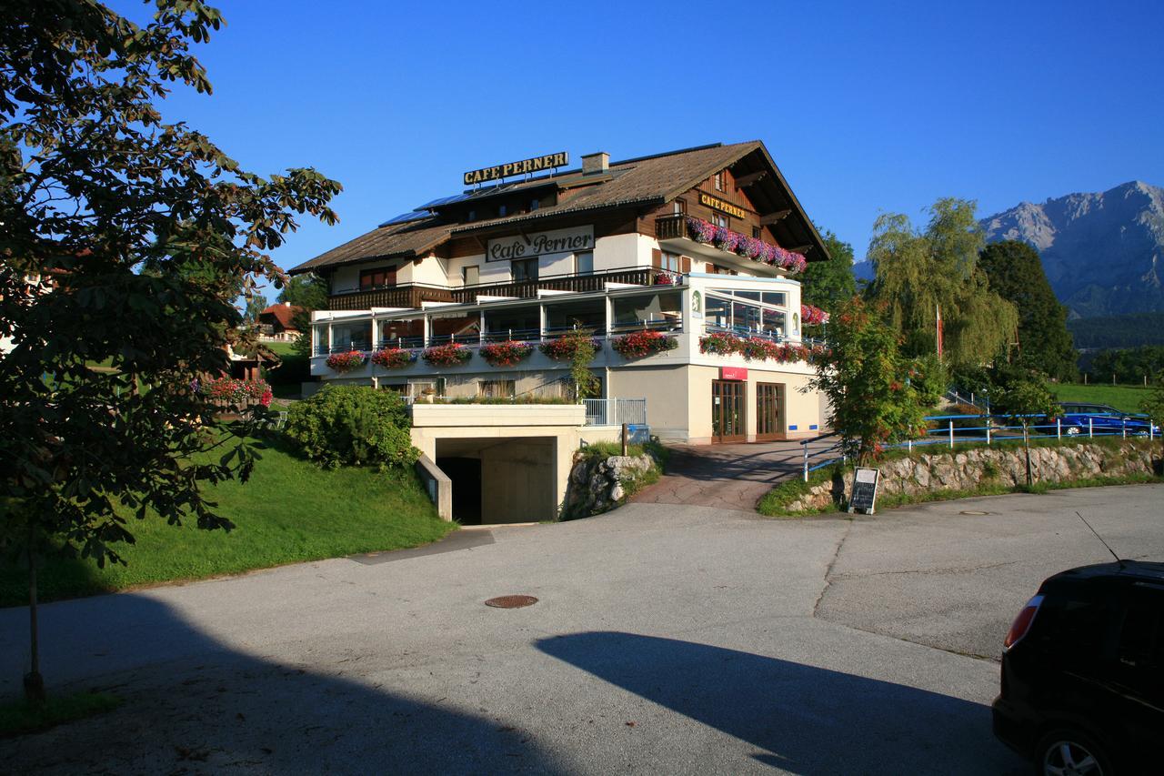 Hotel-Cafe Perner Schladming Exterior foto